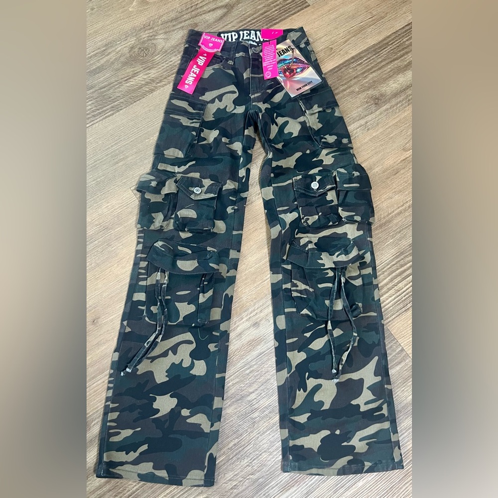 VIP Camo Cargo Jeans- Green & Black Wide Leg Size 00 NWT
